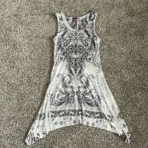 Tunic top size M never worn